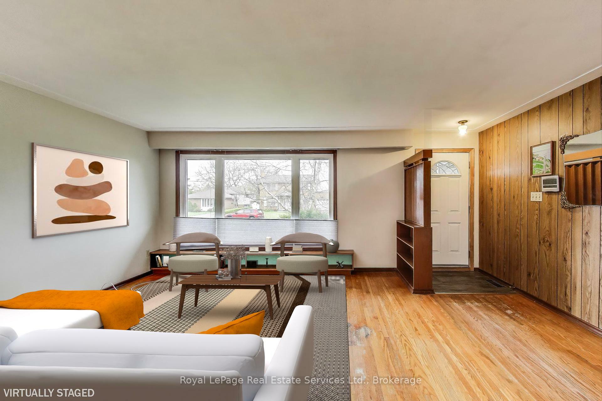 Property Photo: 25 Sandringham Avenue ON L9C 2H3