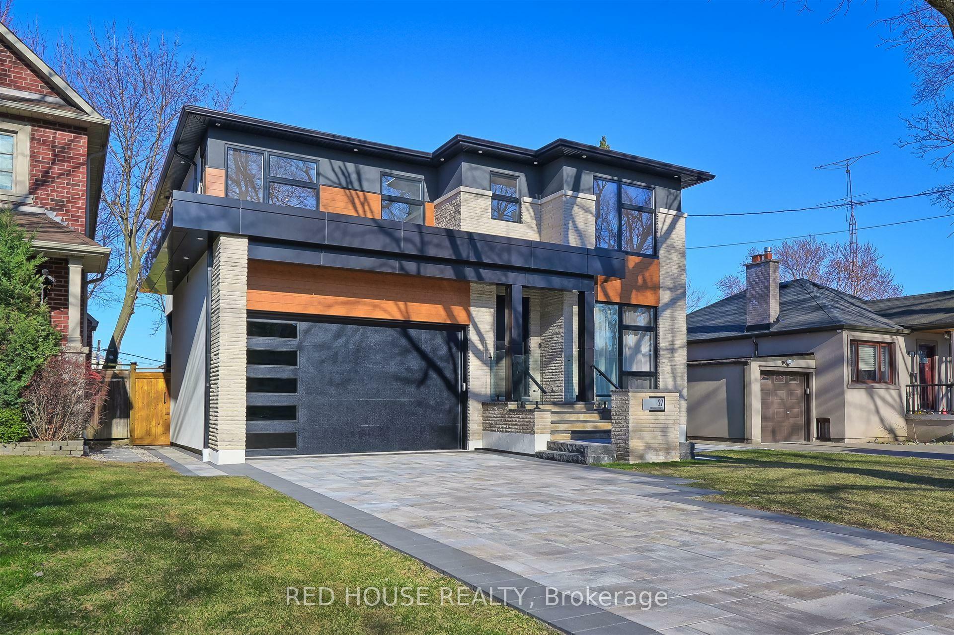 Property Photo:  27 Inverleigh Drive  ON M8Y 3E4 