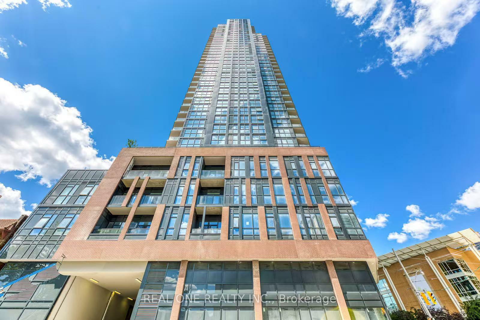 159 Wellesley Street E 1708 Room #1  Toronto ON M4Y 1J2 photo
