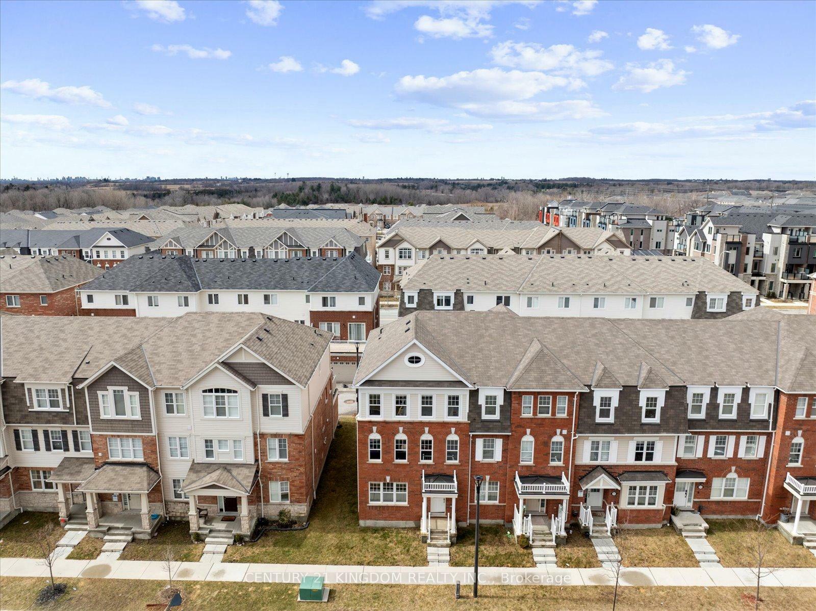 Property Photo: 2422 Fall Harvest Crescent ON L1X 0G2