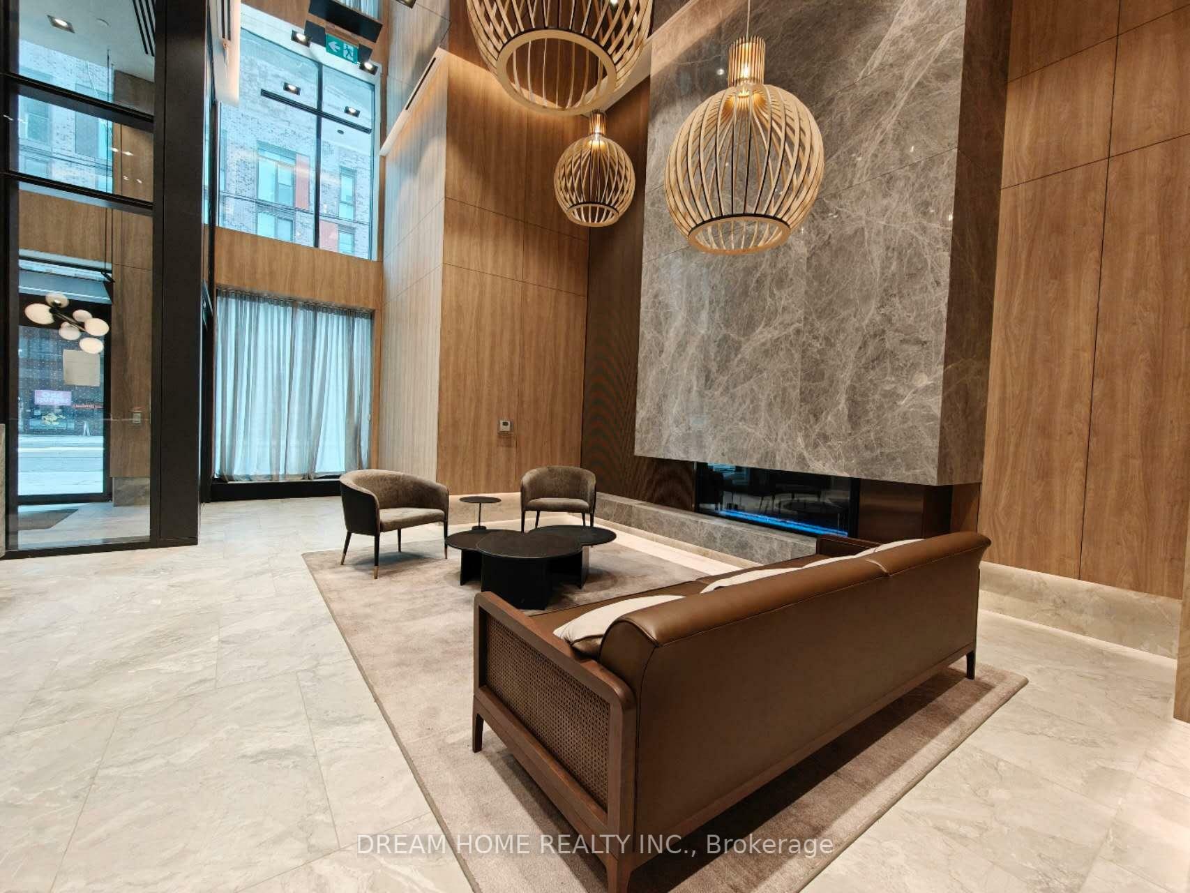 Property Photo: 252 Church Street 3012 ON M5B 1Z2