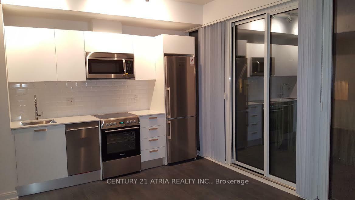Property Photo: 42 Charles Street E 807 ON M4Y 1T4