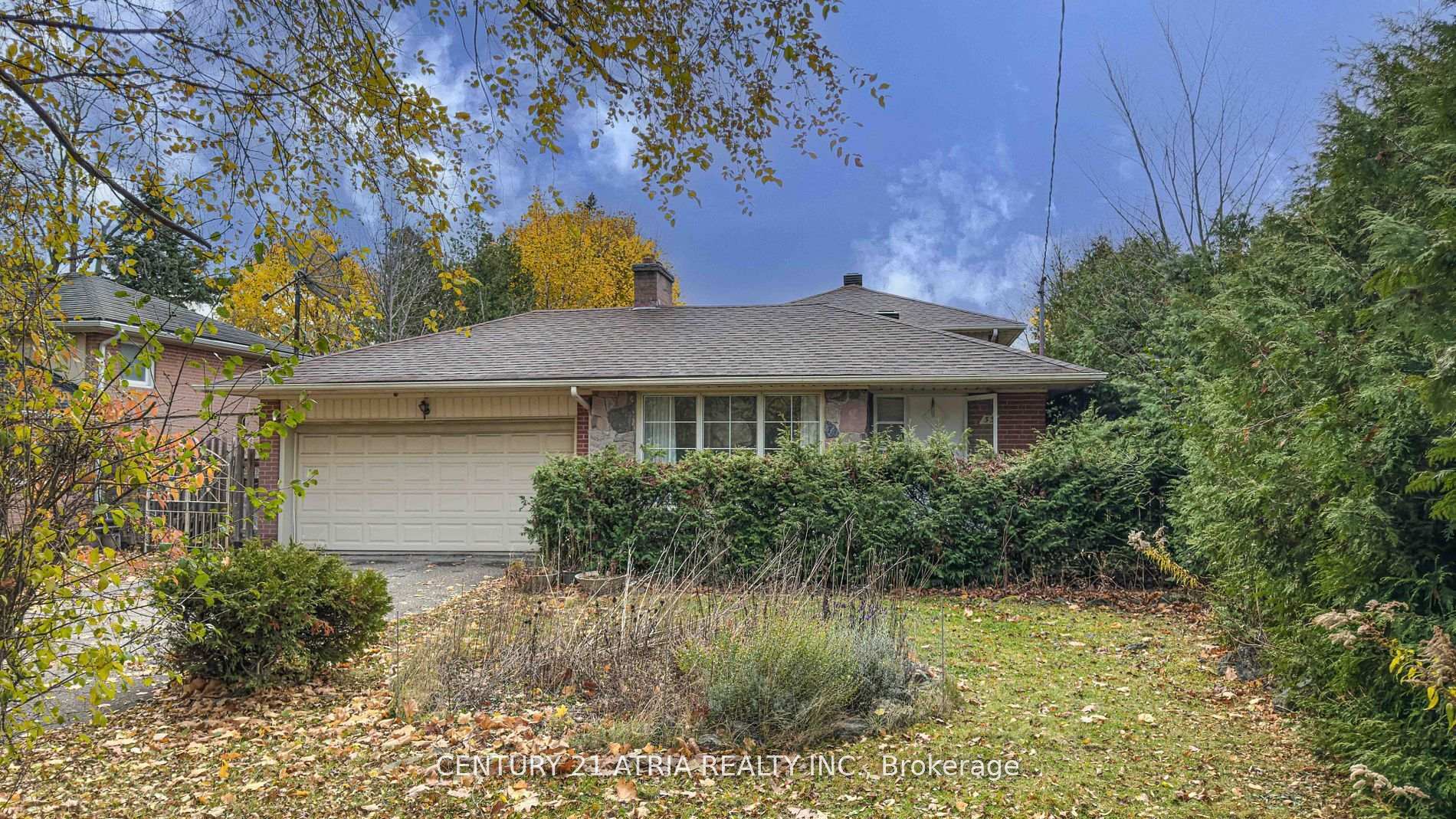 Property Photo: 33 Hopperton Drive ON M2L 2S5