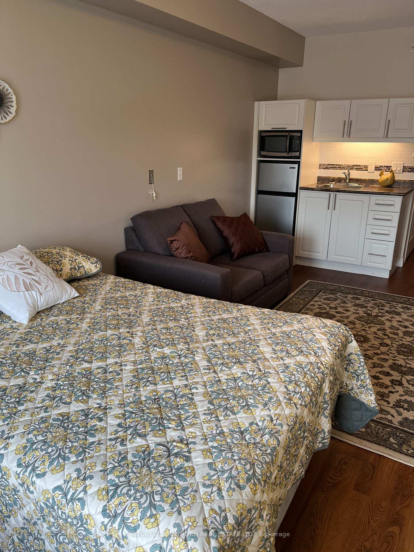Property Photo: 259 Hillcroft Street 332 ON L1G 8E4