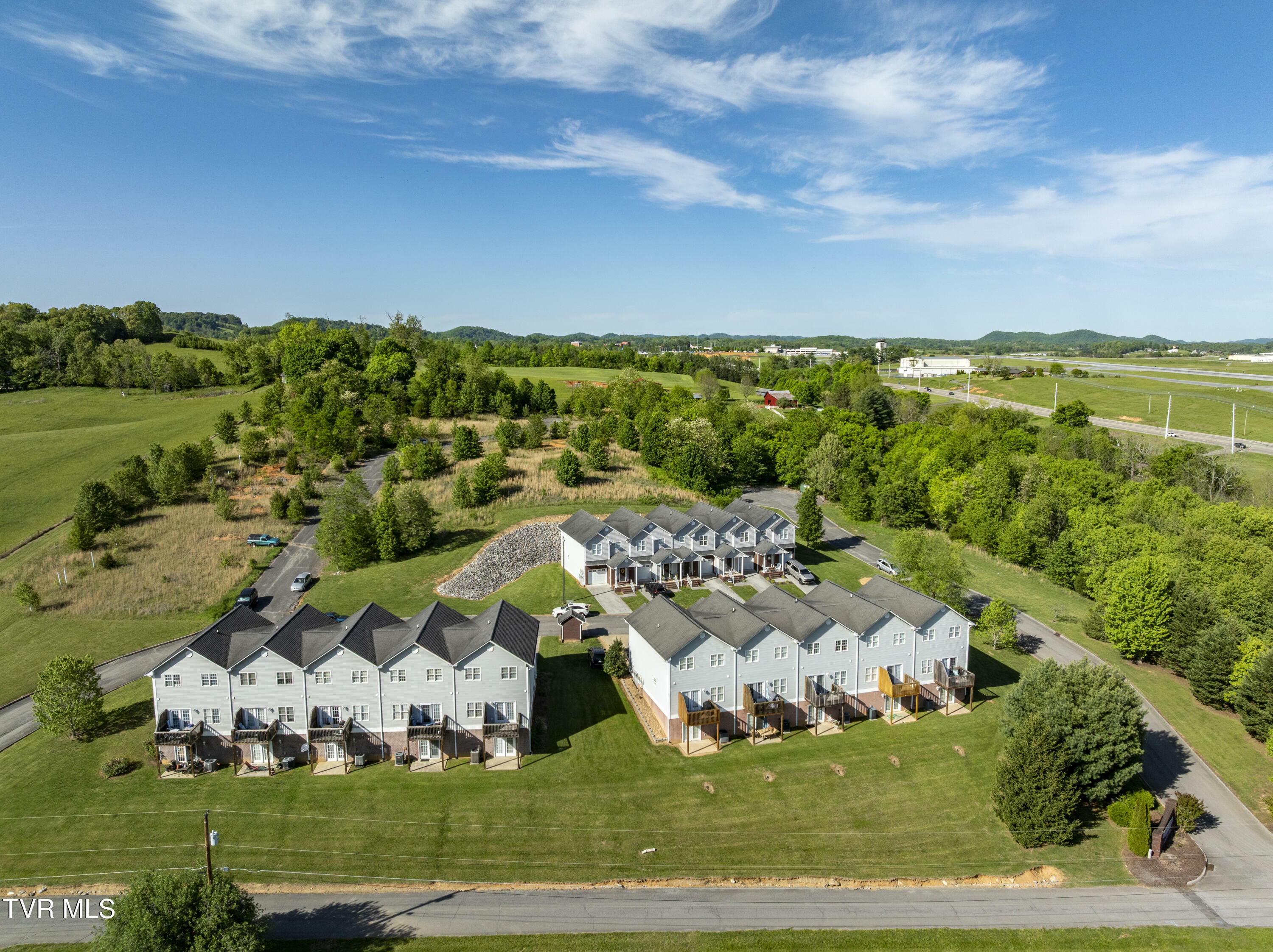 Property Photo: 200 Deck Lane TN 37617