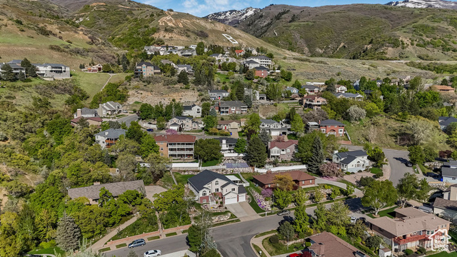 Property Photo: 698 Northridge Dr UT 84010