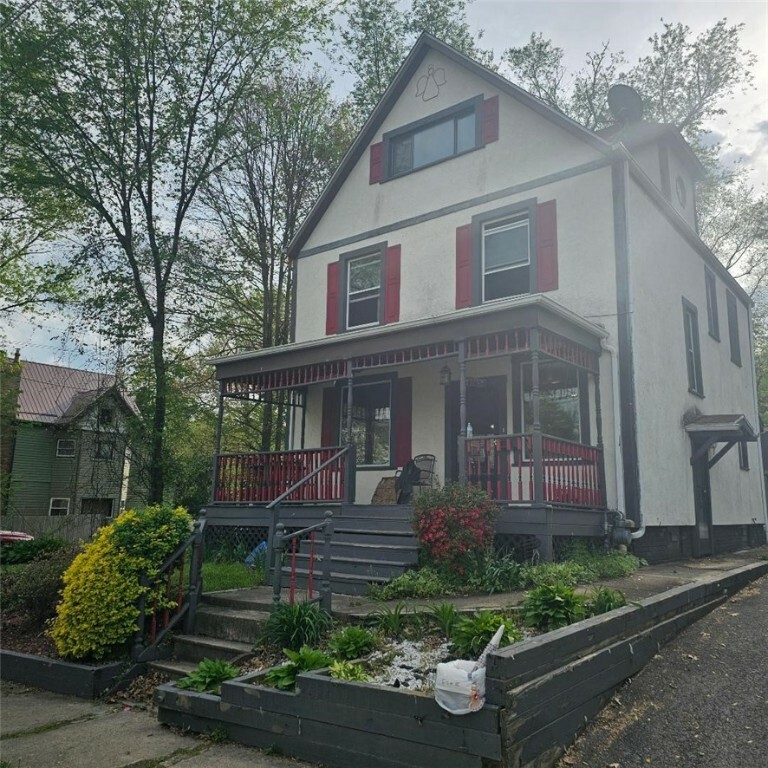 Property Photo: 3121 6th Avenue PA 15010