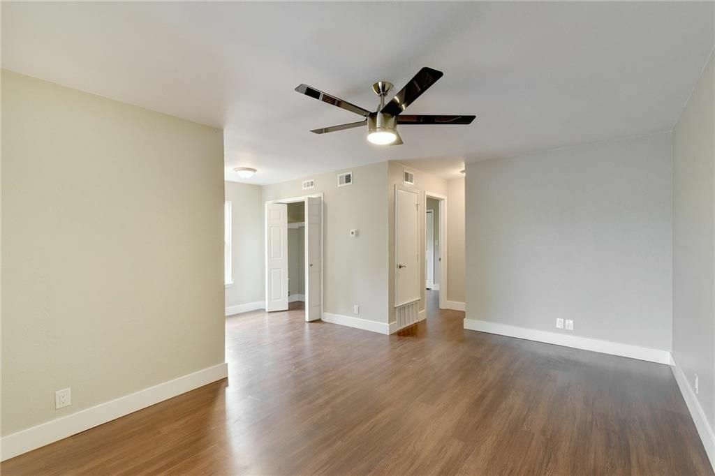 Property Photo: 7504 Carver Avenue A TX 78752
