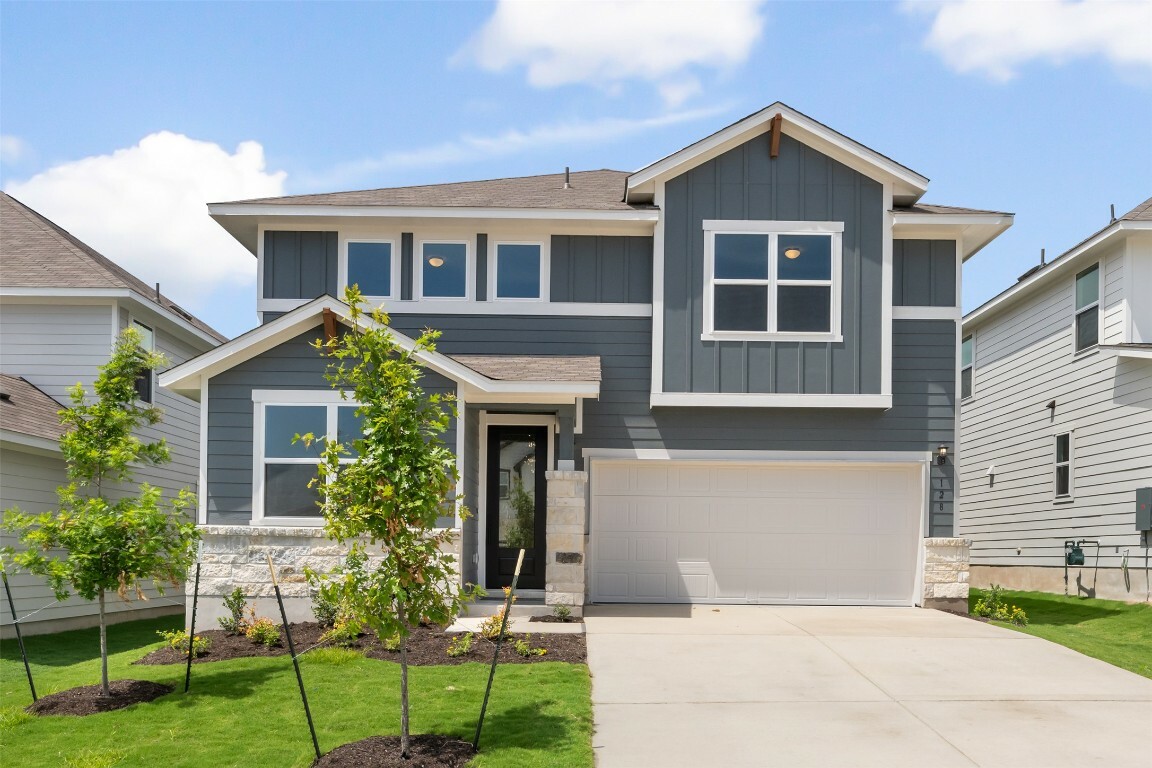 Property Photo: 128 Brislecone Pass TX 78634