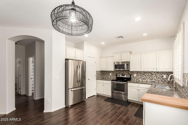 2554 E Vermont Drive  Gilbert AZ 85295 photo