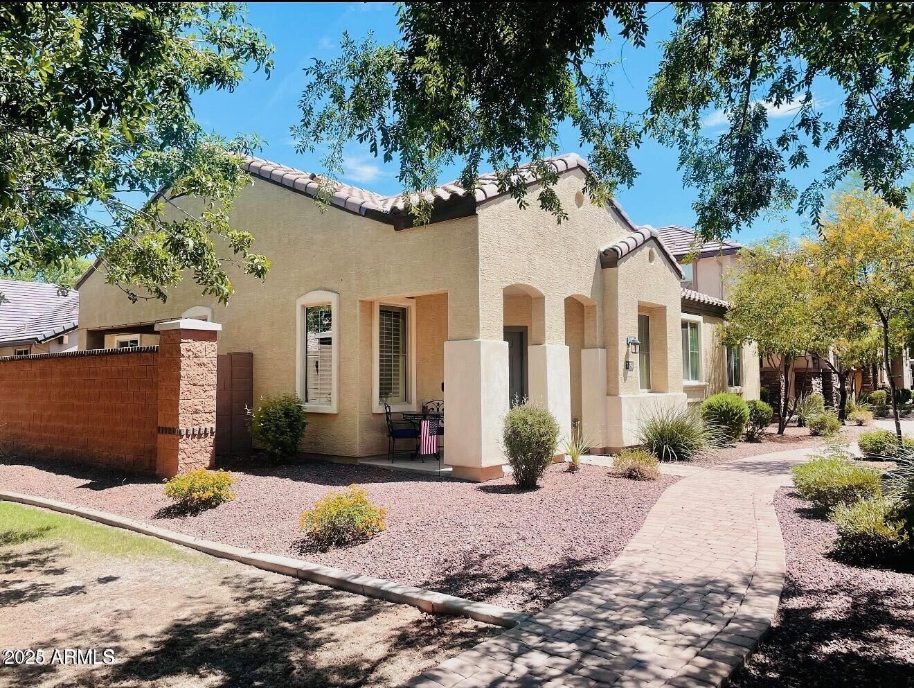 Property Photo:  2554 E Vermont Drive  AZ 85295