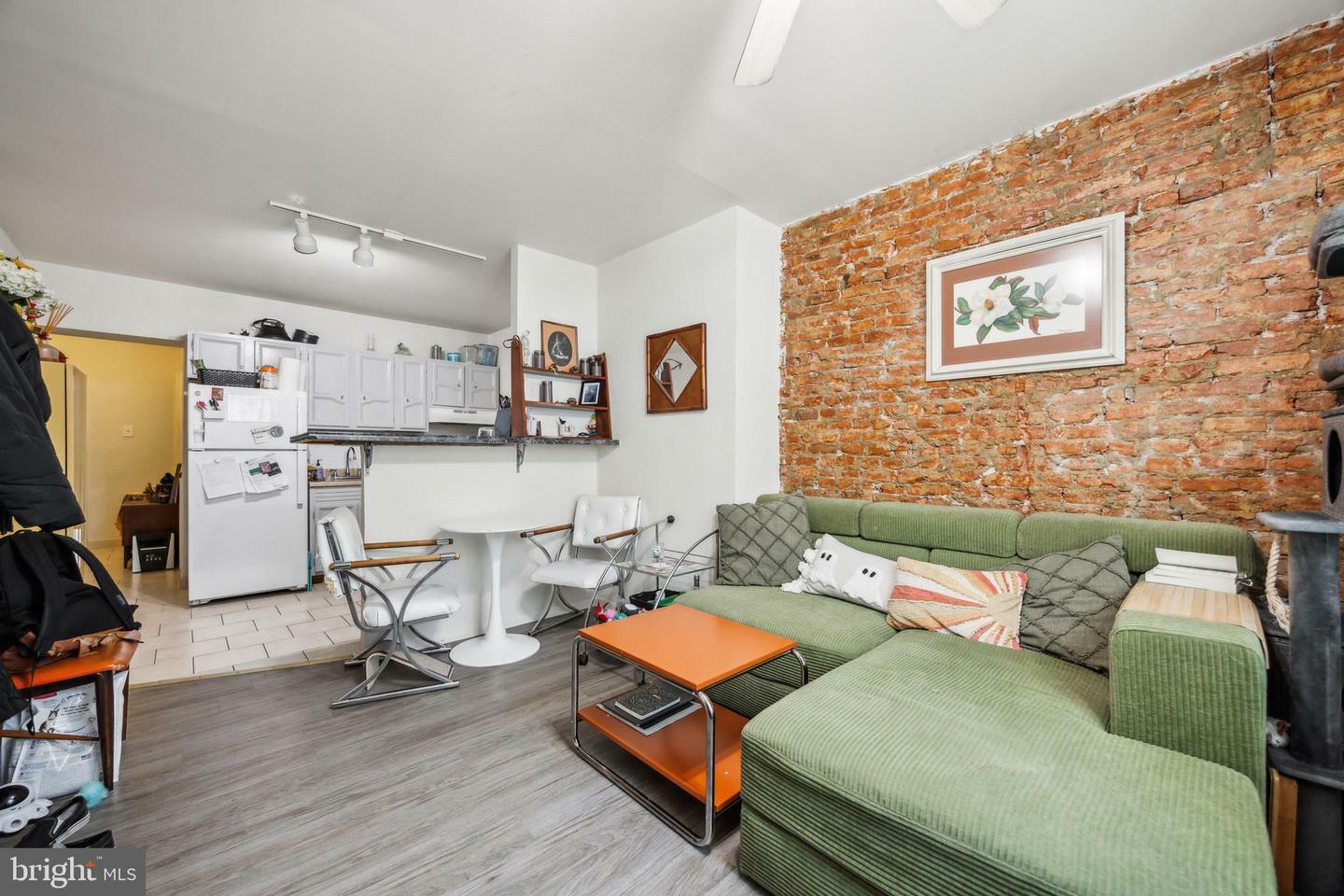 Property Photo: 623 Tasker Street PA 19148
