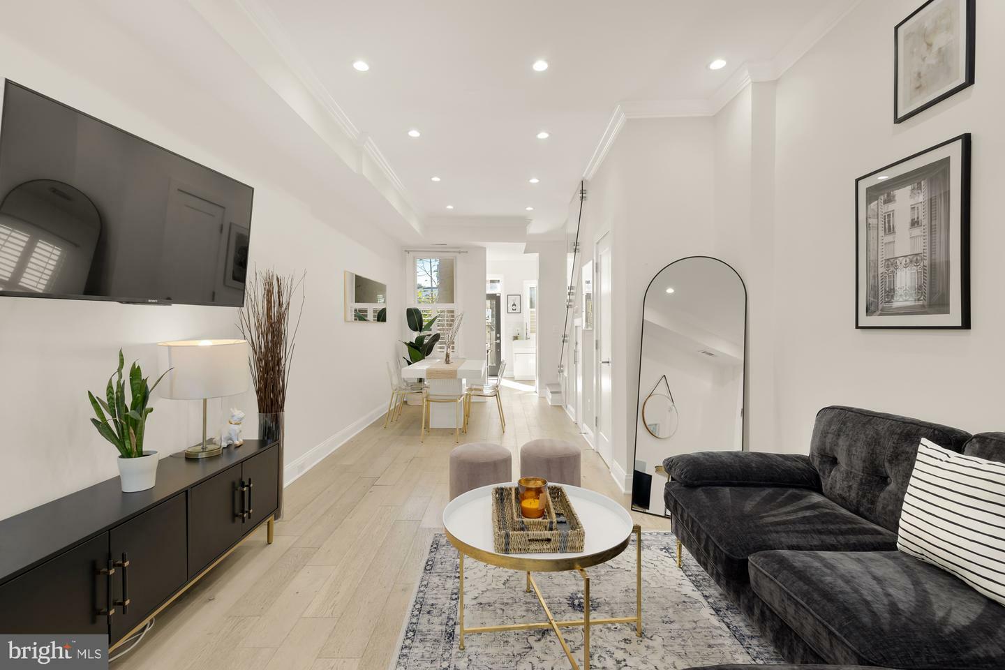 Property Photo: 1251 Wylie Street NE DC 20002