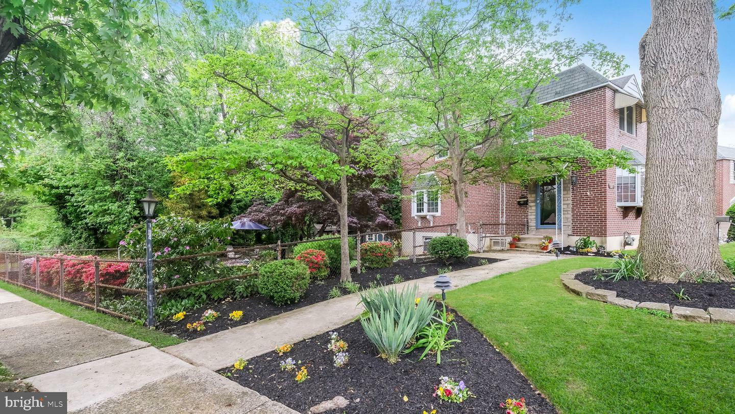Property Photo: 100 Lakeview Drive PA 19078