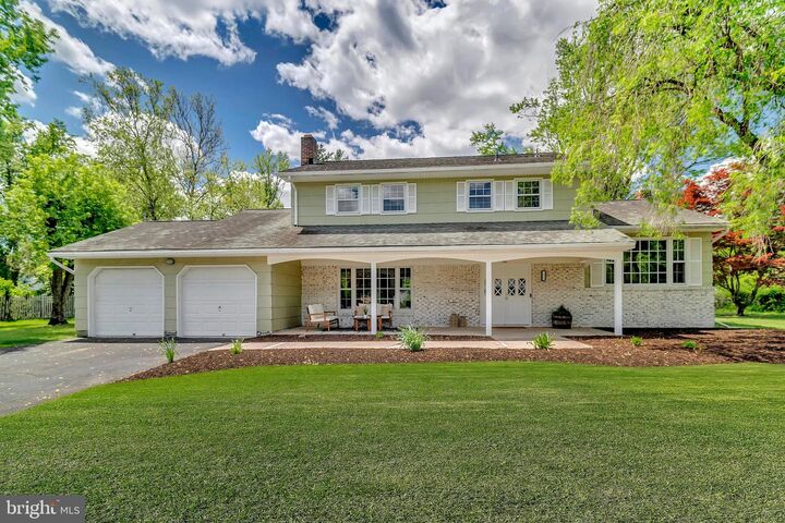 Property Photo: 10 Manor Ridge Drive NJ 08550