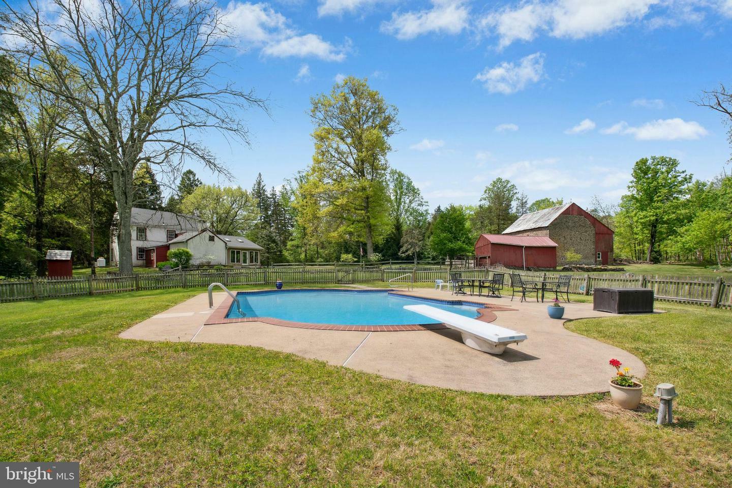 Property Photo: 8043 Richlandtown Road PA 18951