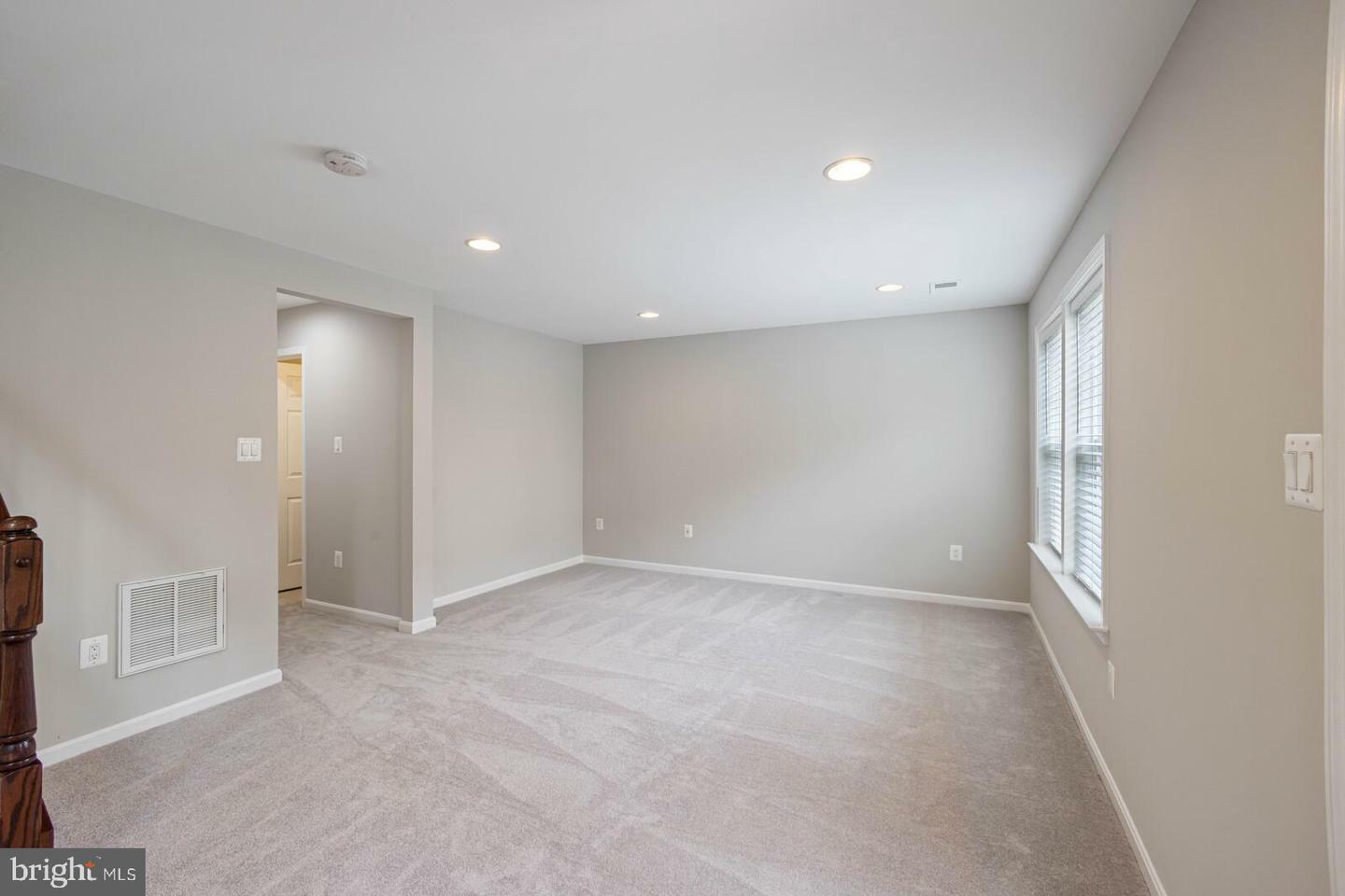 Property Photo: 9947 Fendall Street VA 20110