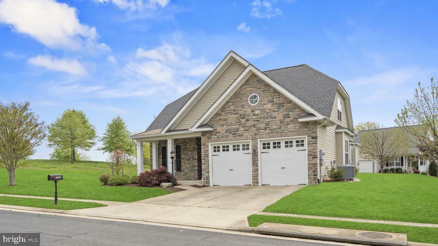 Property Photo: 4049 Historic Virginia Court VA 22025