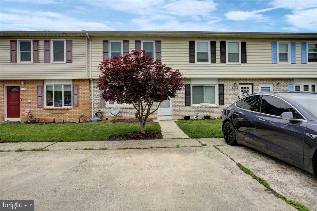 Property Photo: 1110 Pheasant Drive N PA 17013