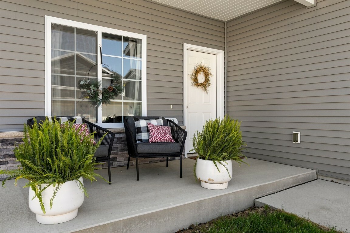 Property Photo: 1333 Truman Court NE A IA 52402