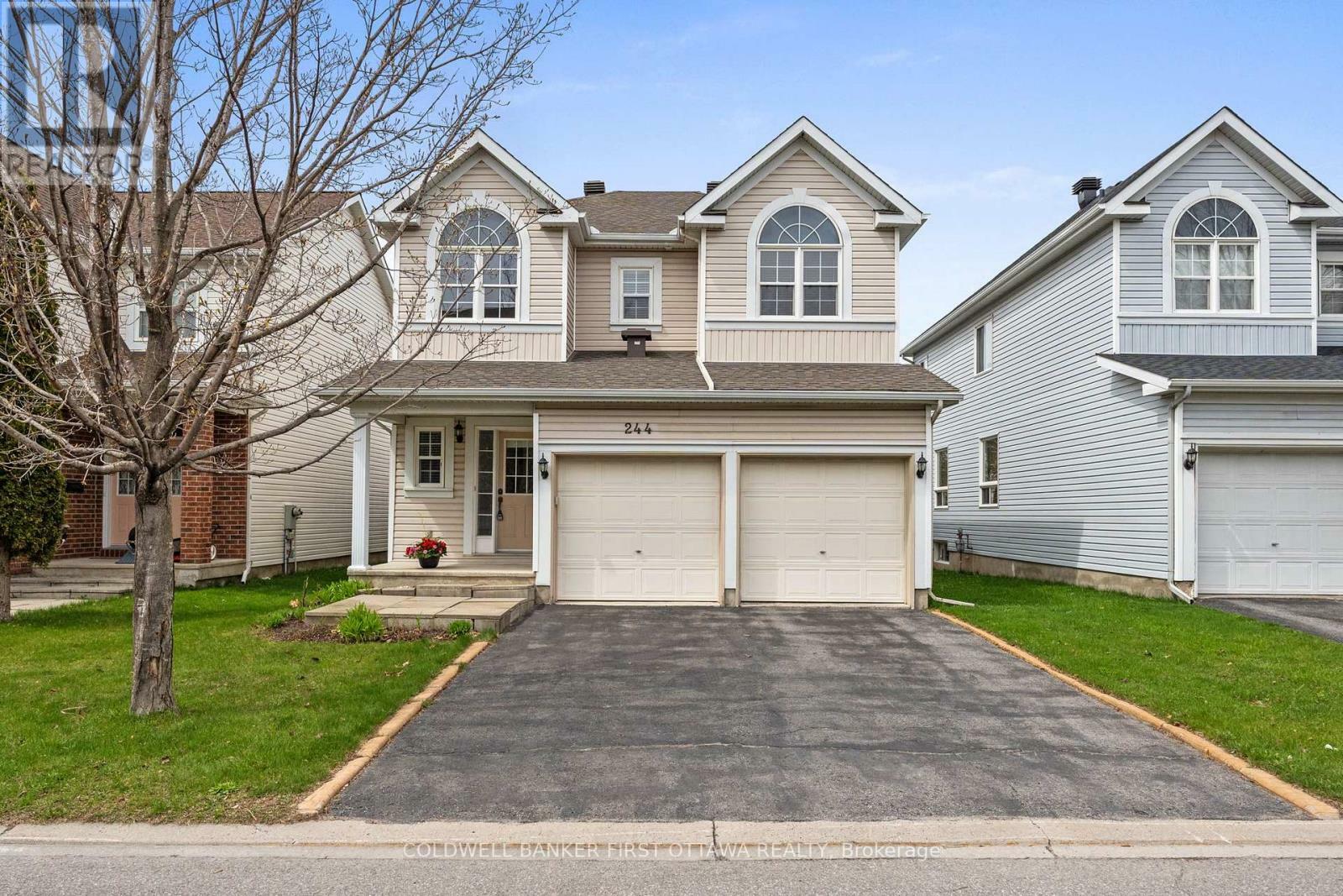 Photo de la propriété: 244 Deercroft Avenue ON K2J 5J9