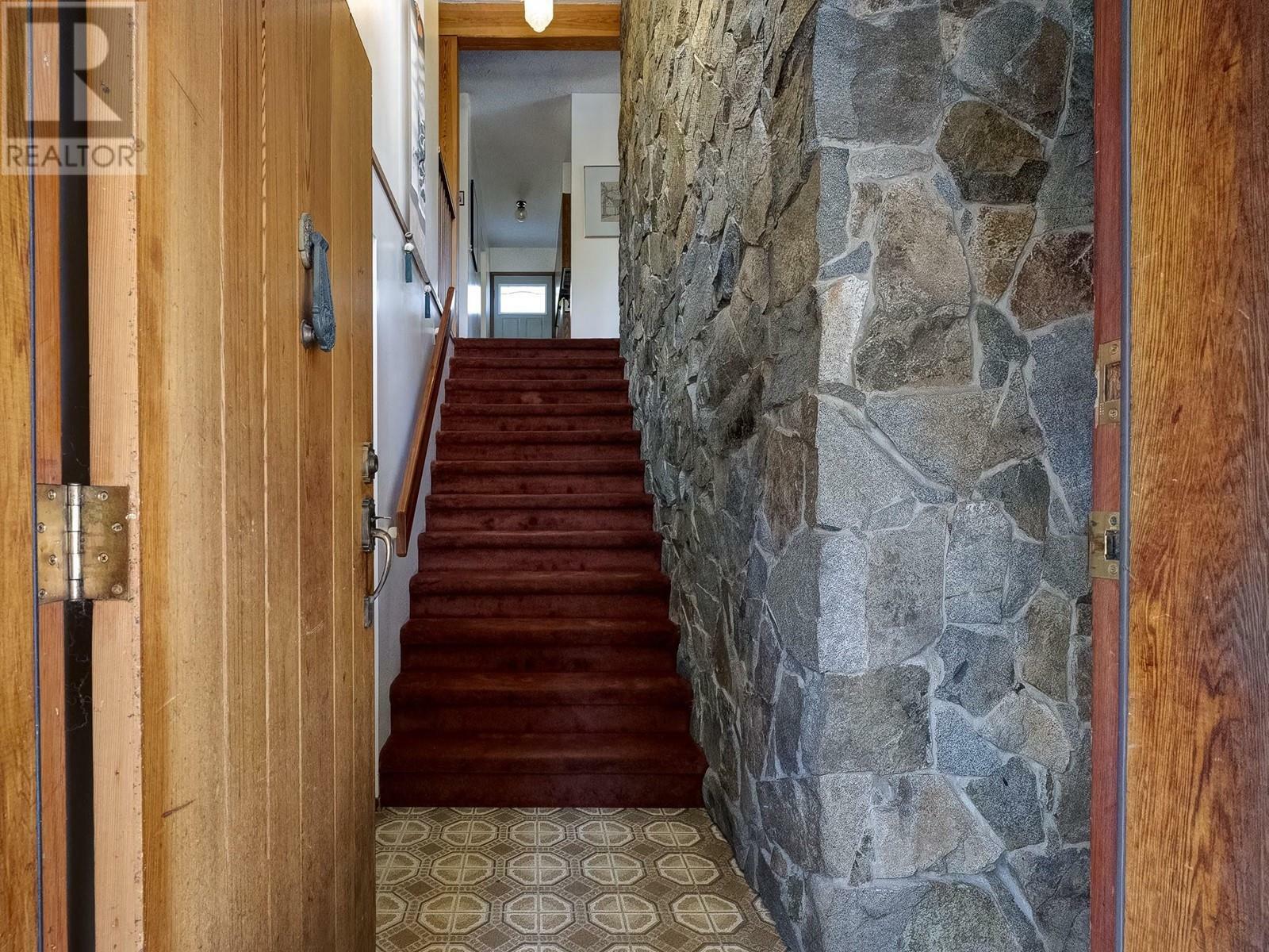 Property Photo: 1750 Phoenix Avenue BC V0G 1Y0