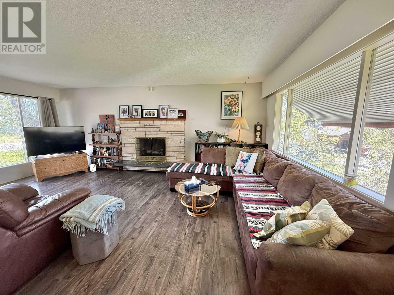 Property Photo: 667 McLean Street BC V2J 2P7