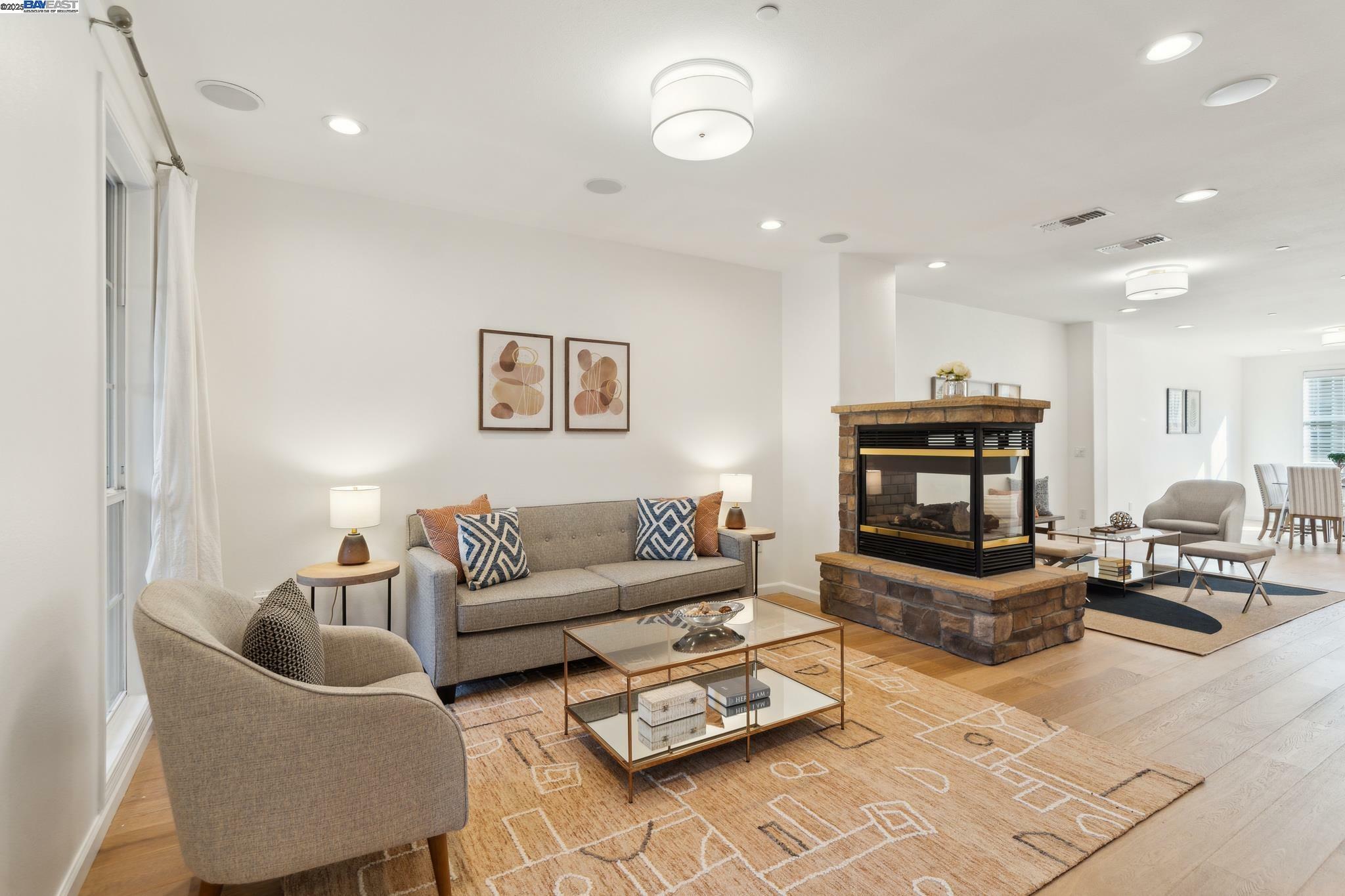 Property Photo: 3554 Capoterra Way 2 CA 94568