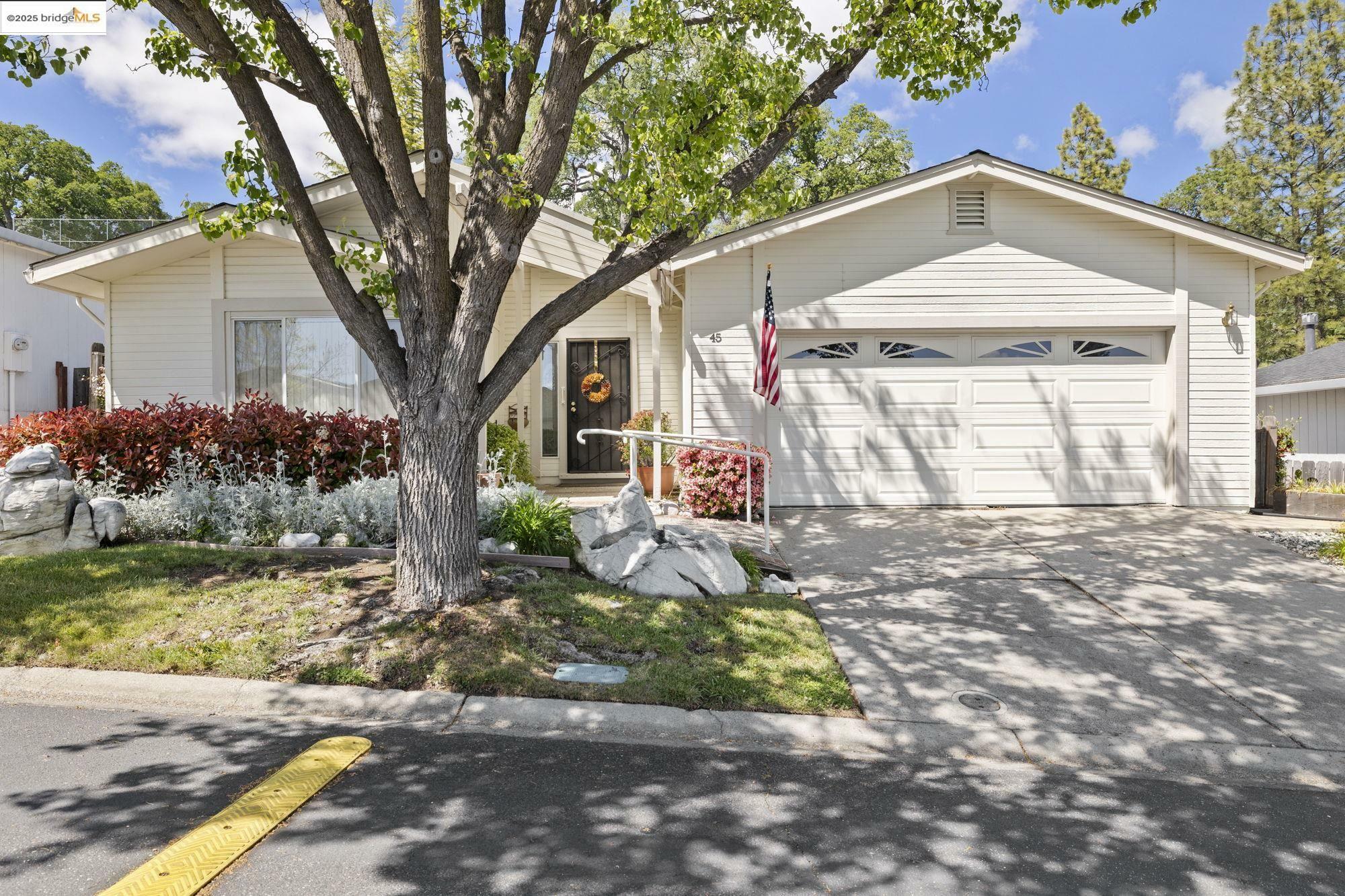 Property Photo:  12660 Red Chestnut Ln #45  CA 95370 