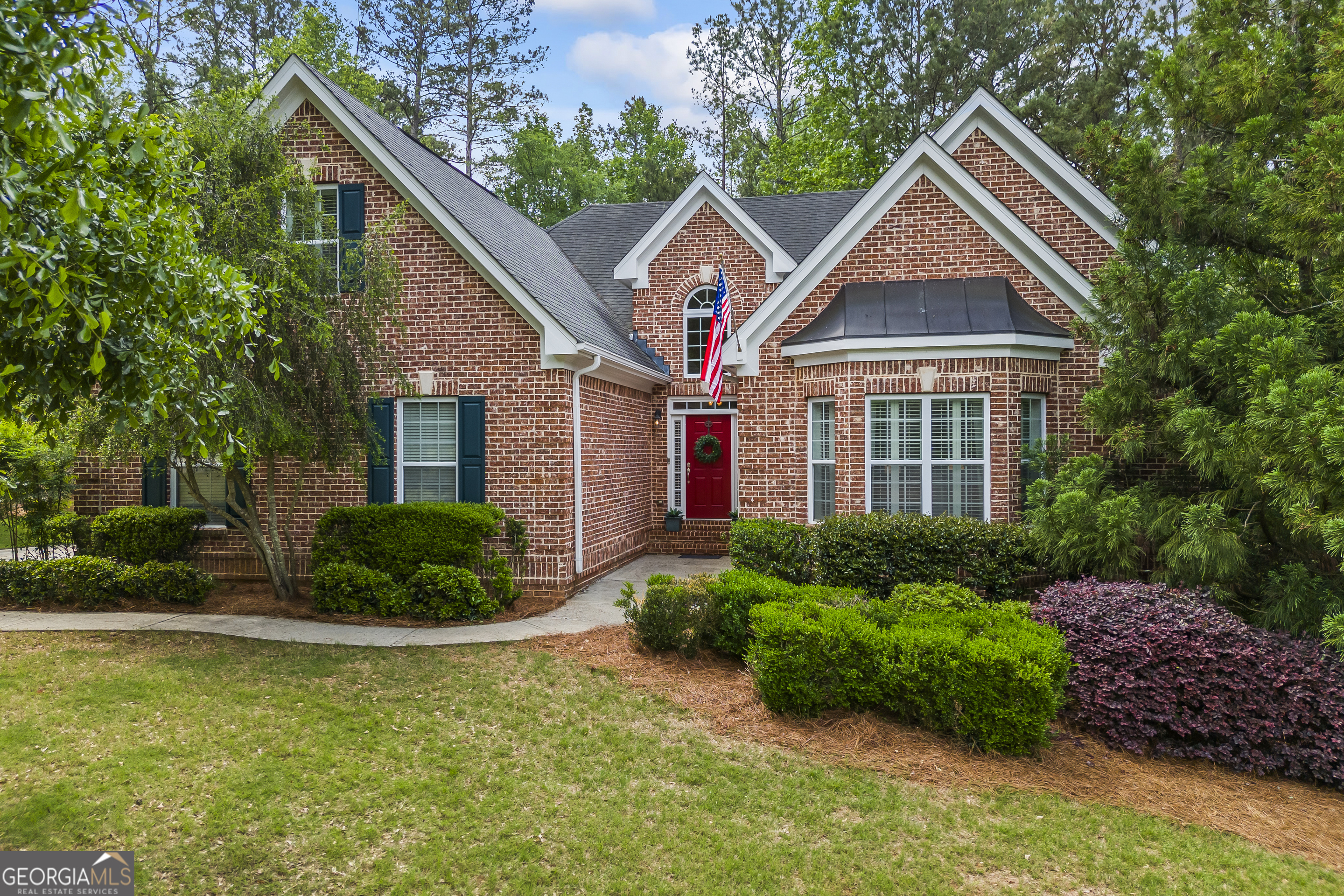 Property Photo: 200 Sedgefield Place GA 30606