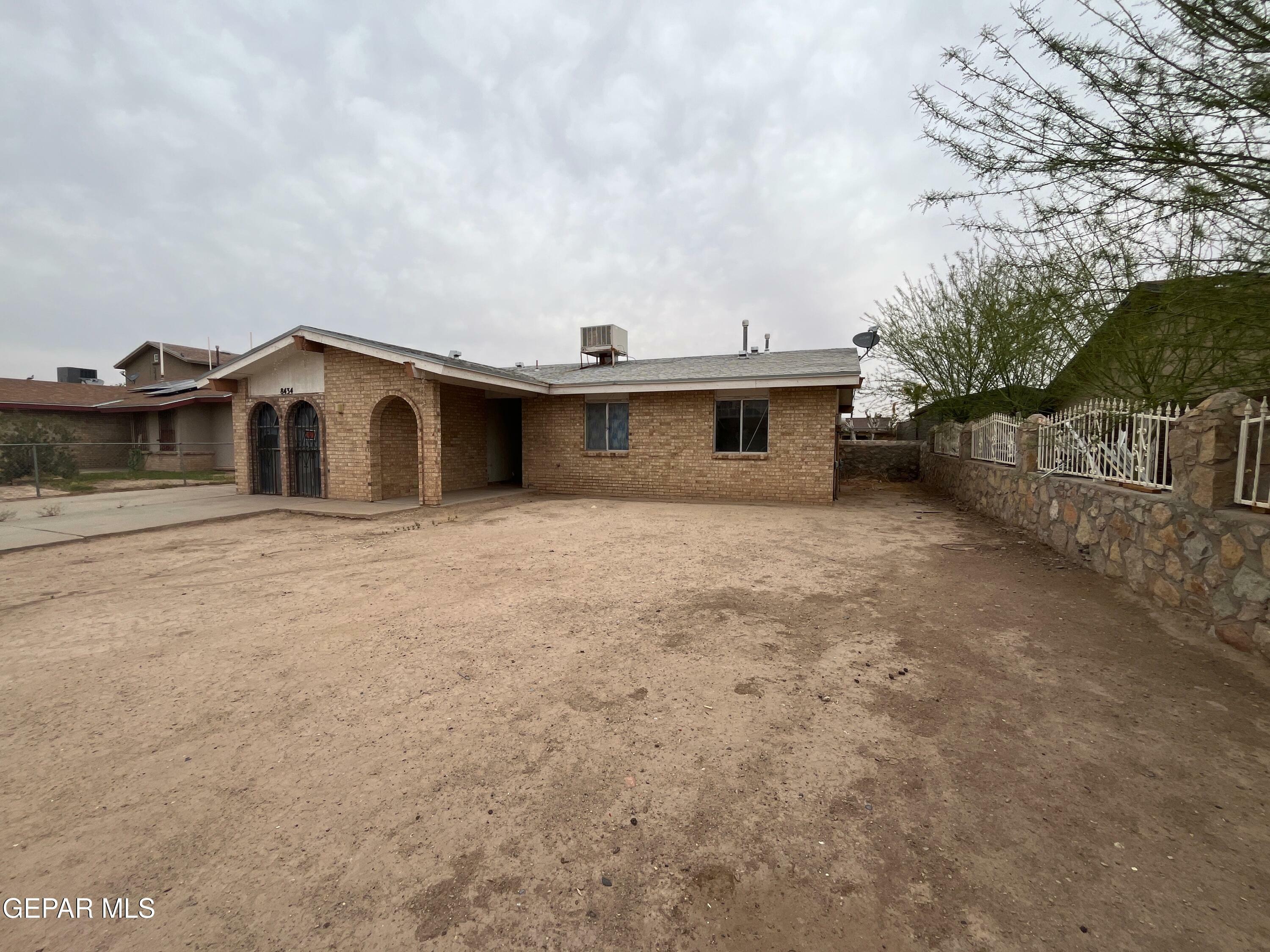 Property Photo: 8434 Villanova Drive TX 79907