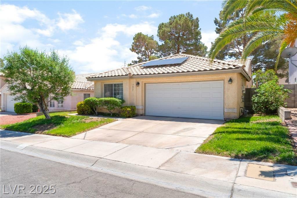 Property Photo: 7617 Sea Cliff Way NV 89128