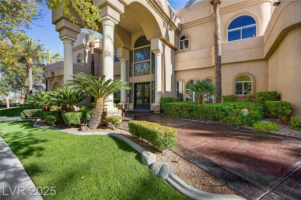 Property Photo: 1008 Trophy Hills Drive NV 89134
