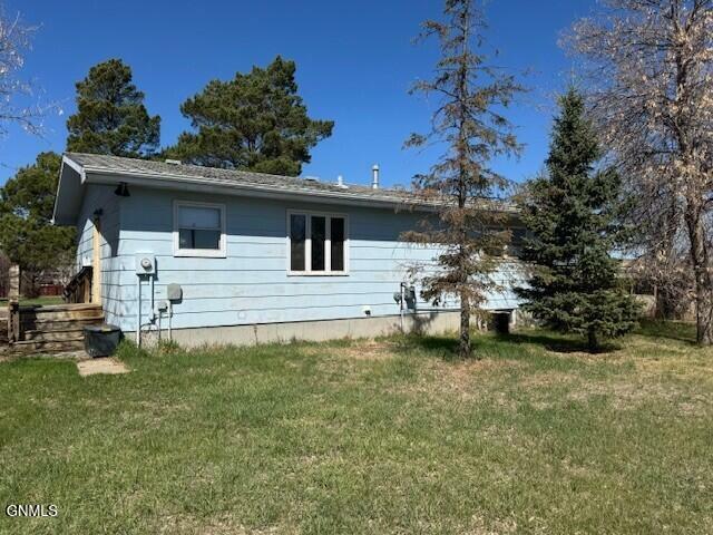 Property Photo: 1123 2nd Ave E Avenue E ND 58647