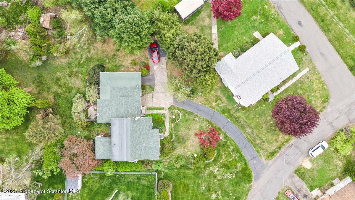 Property Photo: 303 Sunnyside Avenue PA 18411