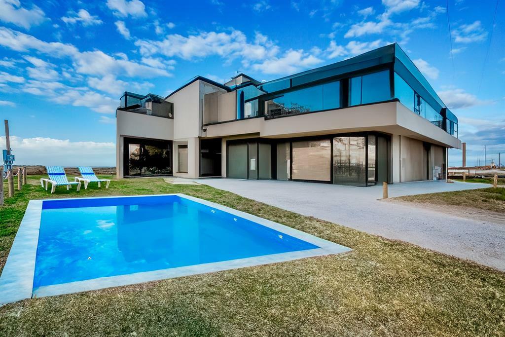 Property Photo: 1111 Gator Point TX 77650