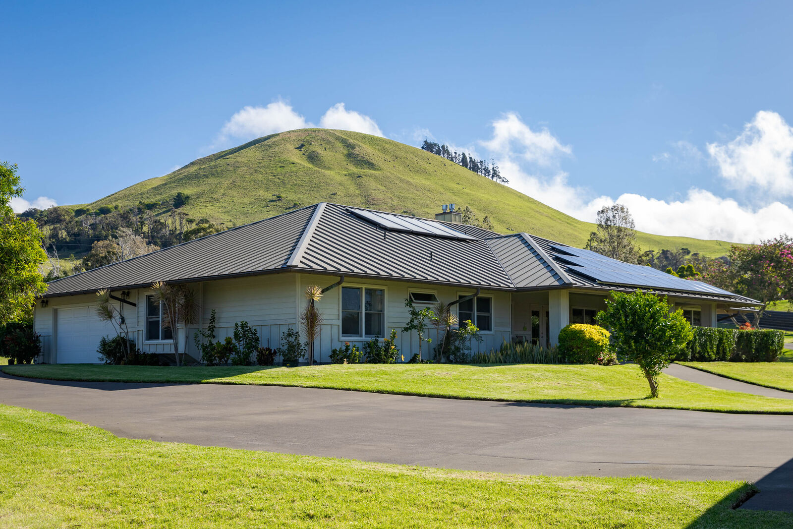 Property Photo: 66-1103 Ko Uka Way HI 96743