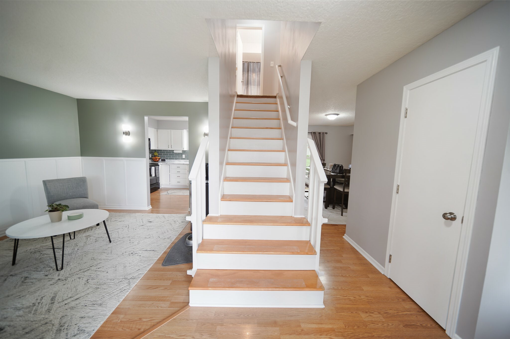 Property Photo: 1409 Avery Court IA 50211