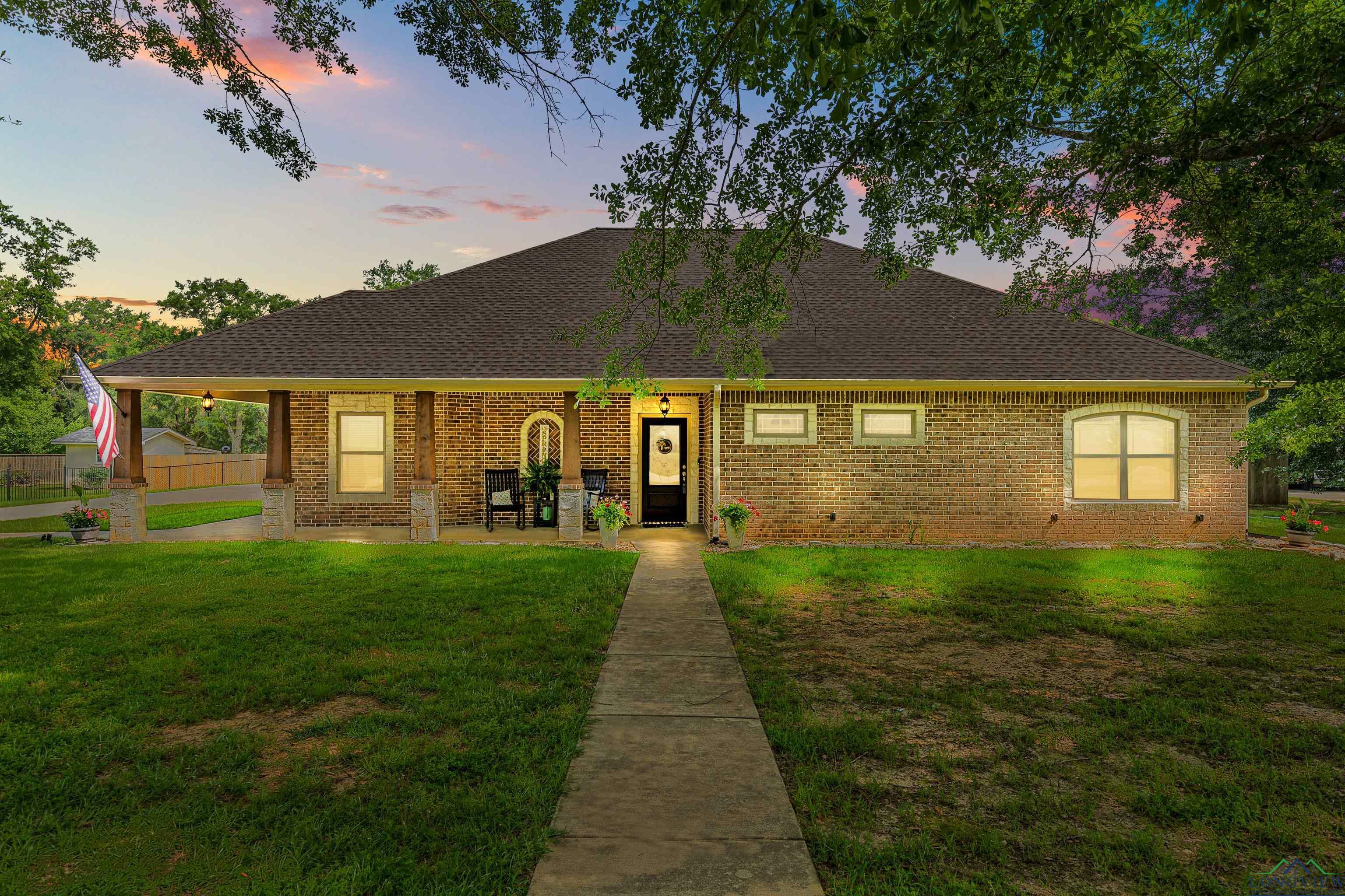 Property Photo:  135 Harris Cove  TX 75605 