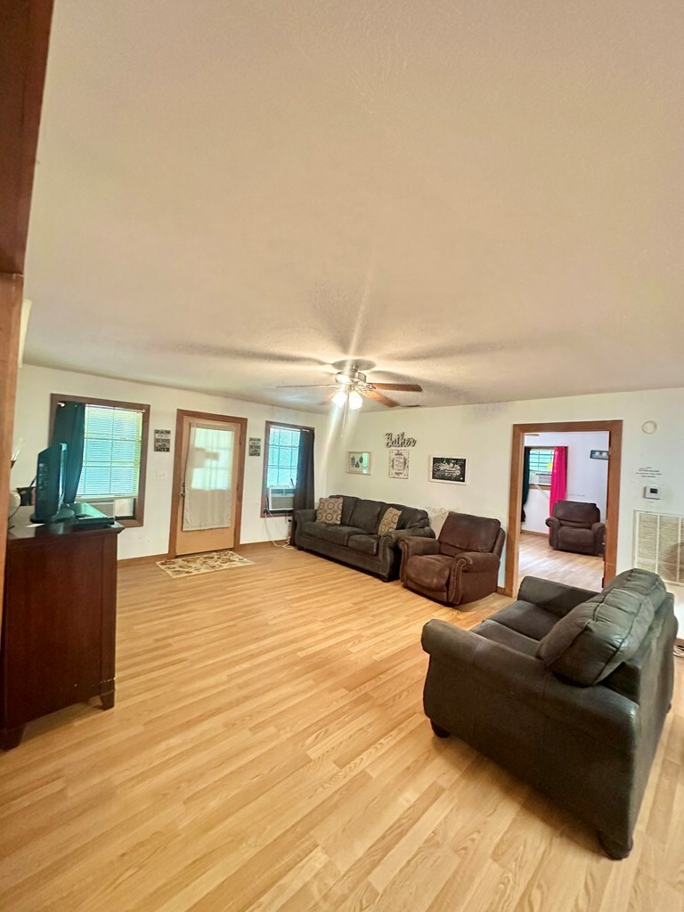 Property Photo: 169 Private Road 6069 TX 75972