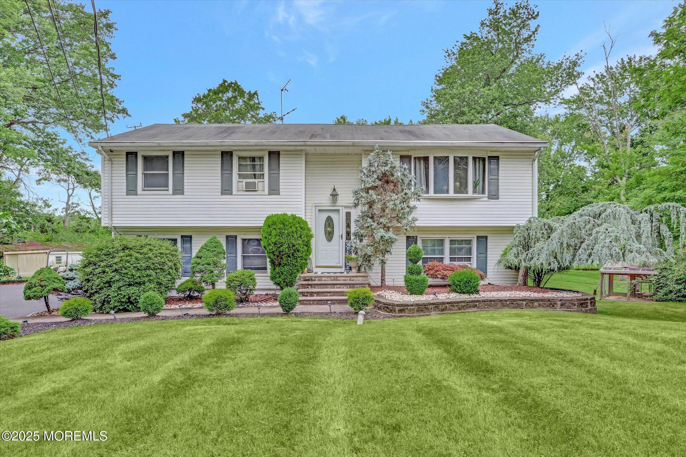 Property Photo: 95 Gravel Hill Spotswood Road NJ 08831