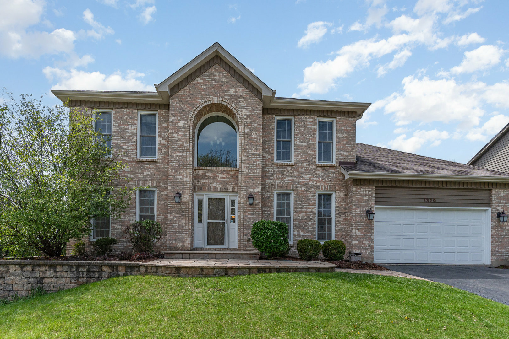 Property Photo: 1379 Hunter Circle IL 60540