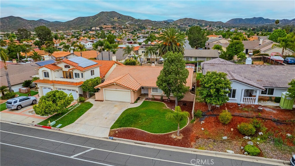 Property Photo: 23825 N Canyon Lake Drive CA 92587