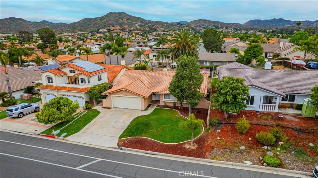 Property Photo: 23825 N Canyon Lake Drive CA 92587