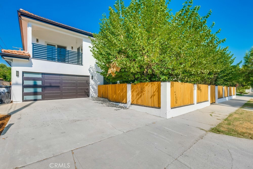 Property Photo: 22555 Califa Street CA 91367