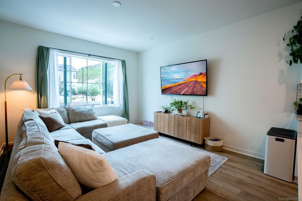 Property Photo: 328 Satsuma Trl CA 92028