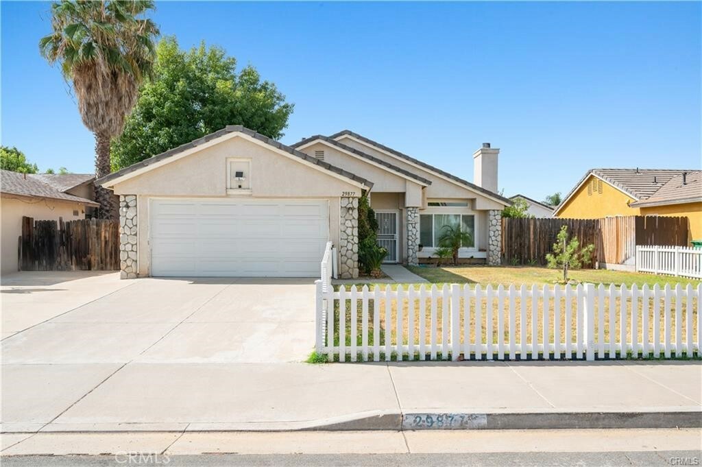 Property Photo: 29877 Gifhorn Court CA 92584