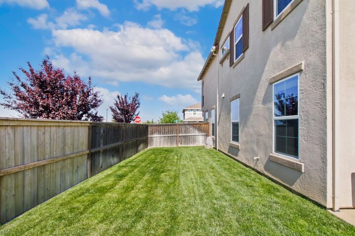 6209 Garland Way  Roseville CA 95747 photo