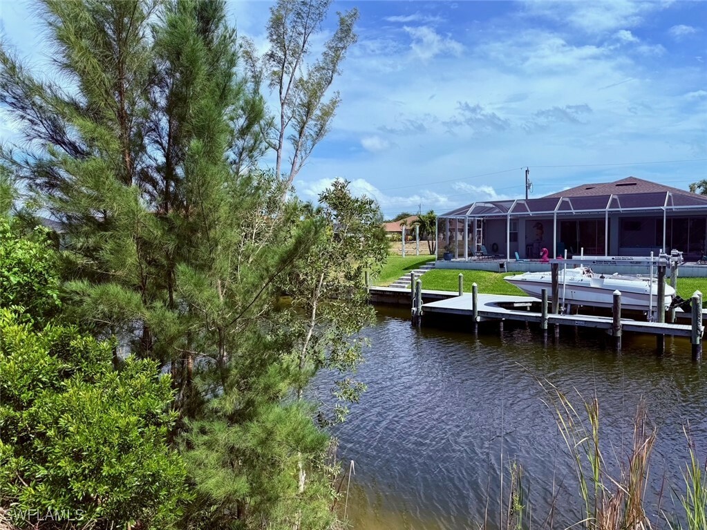 Property Photo: 1812 SW 28th Lane FL 33914