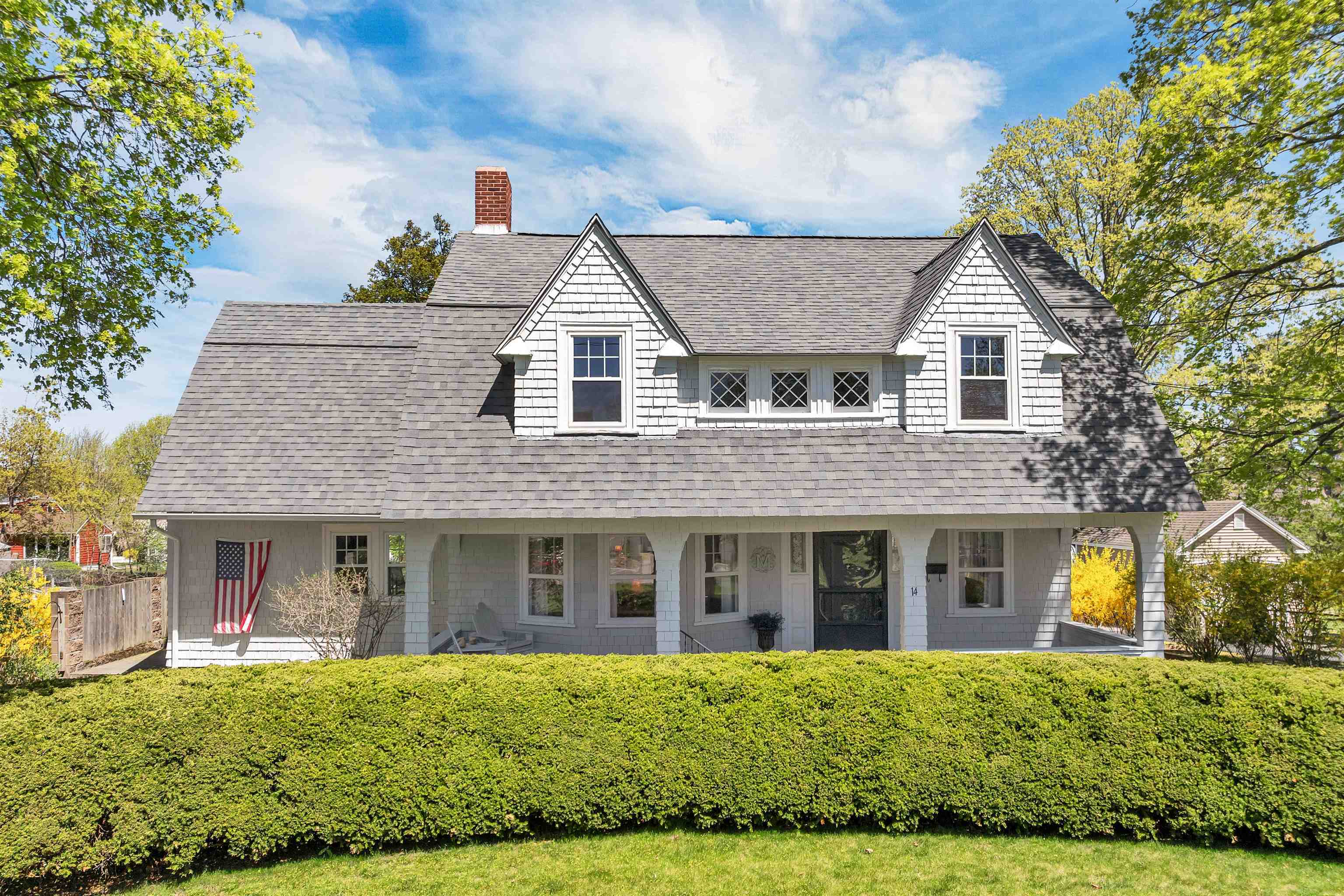 Property Photo: 14 Park Avenue NH 03038